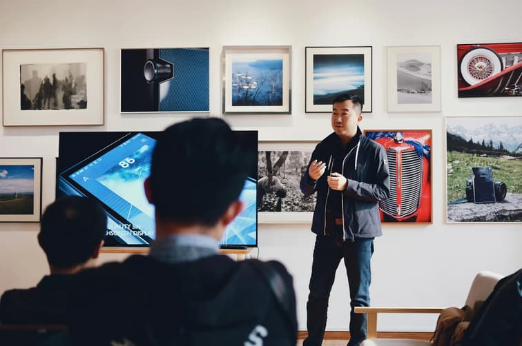 Présentation du parcours académique et professionnel